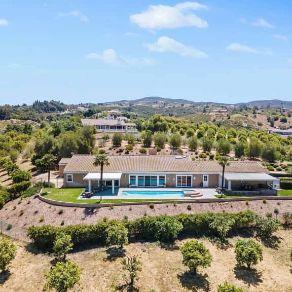 Valenica Estate - Image 1